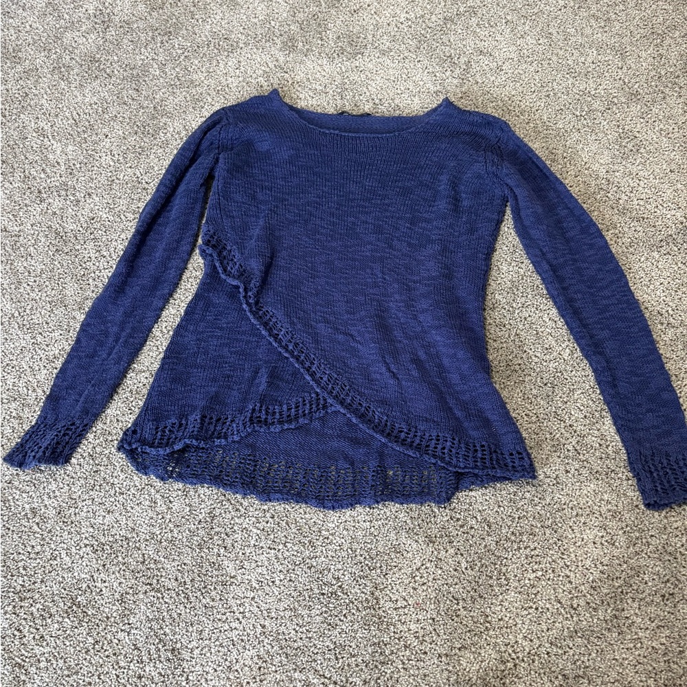 Elegant Blue Women's Crew Neck Sweater
